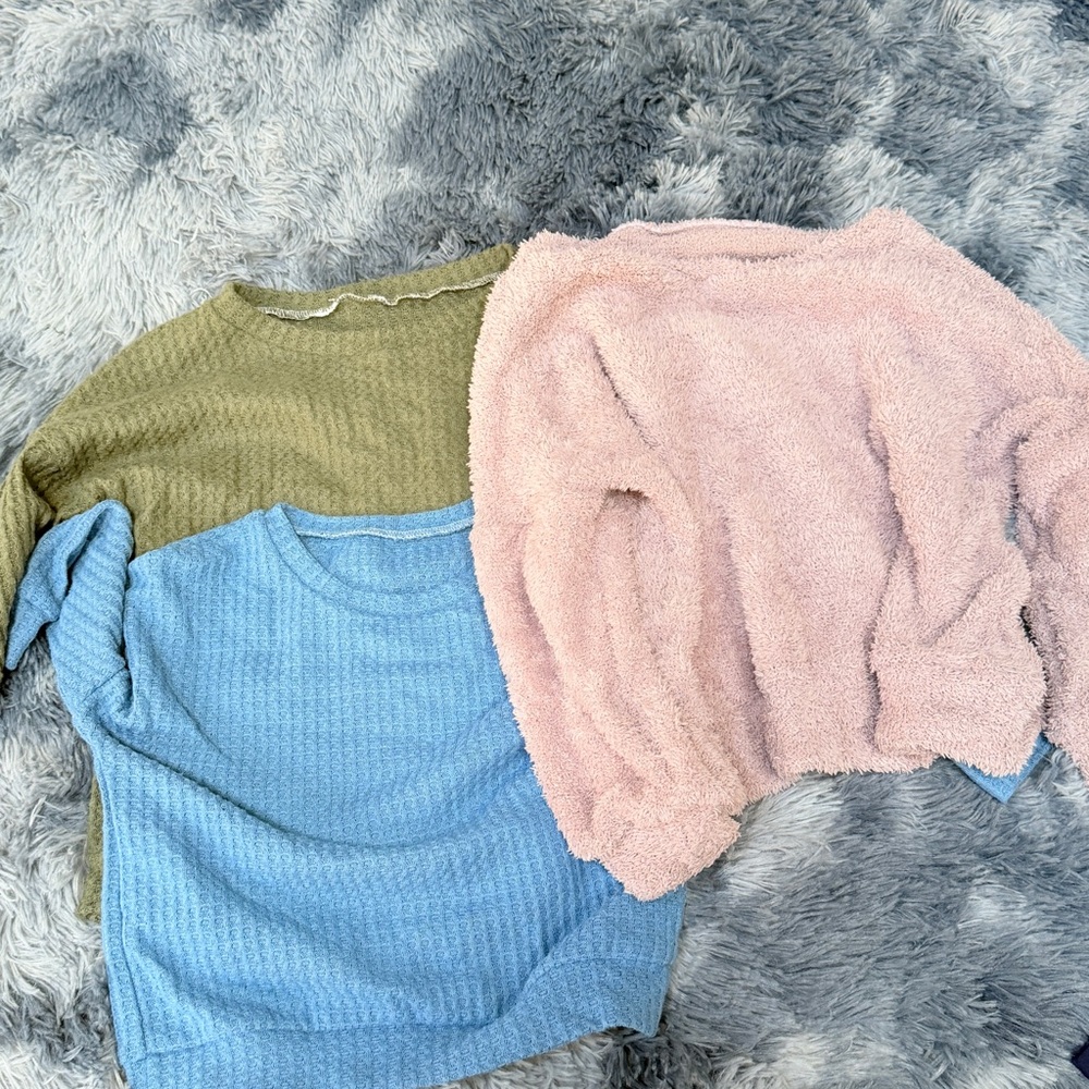 Oversized 3T Plush Pink sweater and 3/4 sleeve bundle - soft colors